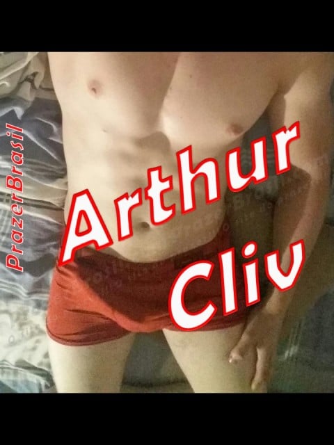 1ArthurClivCapa Arthur Cliv
