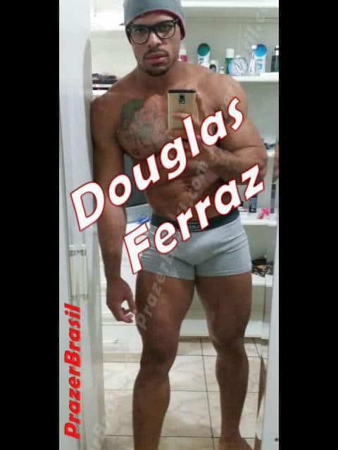 1DouglasFerrazCapa Douglas Ferraz