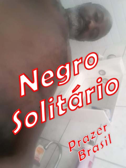 1NegroSolitarioCap Negro Solitário