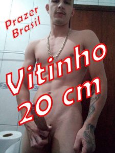1VitinhoCap-225x300 Curitiba - Homens